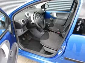 Peugeot 107 (2011) thumbnail 18