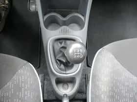 Peugeot 107 (2011) thumbnail 22