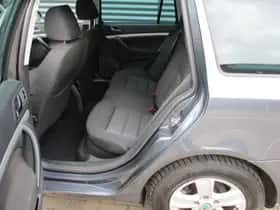 Škoda Octavia (2012) thumbnail 17