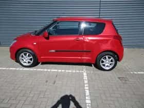 Suzuki Swift (2008) thumbnail 11