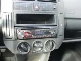 Volkswagen Polo (2009) thumbnail 19