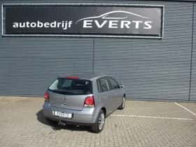 Volkswagen Polo (2009) thumbnail 3
