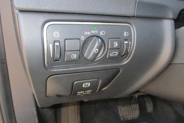 Volvo V60 (2014) thumbnail 22