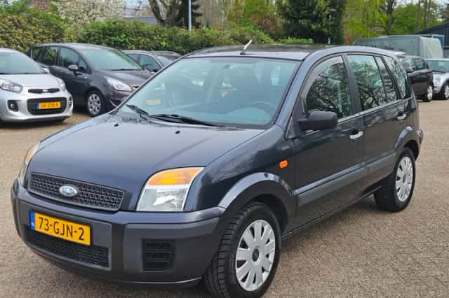 Ford Fusion (2008) thumbnail 1