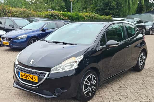 Peugeot 208 (2013) thumbnail 1