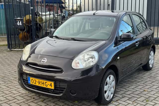 Nissan Micra (2011) thumbnail 1
