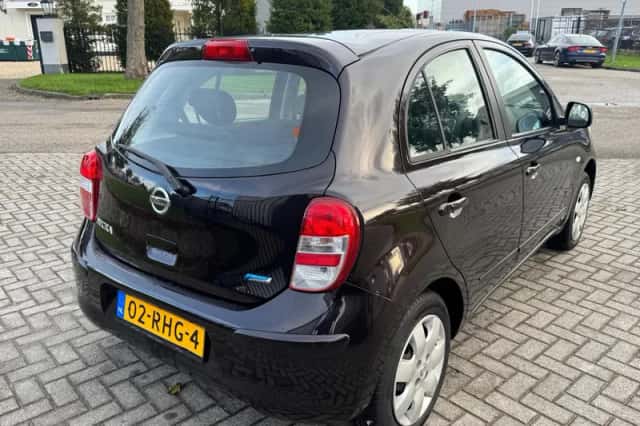 Nissan Micra (2011) thumbnail 5