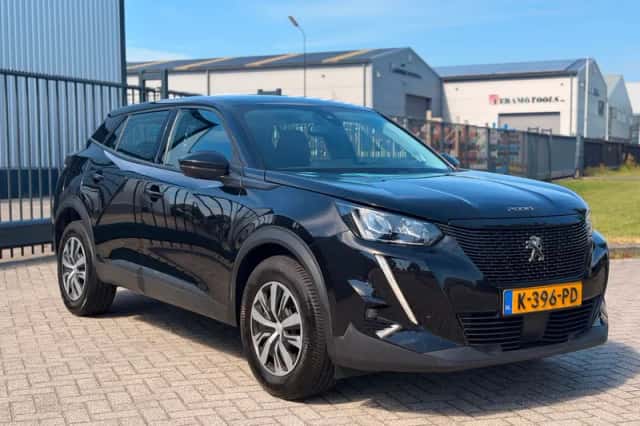 Peugeot 2008 (2021) thumbnail 3