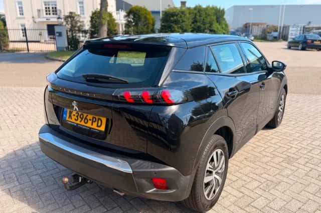 Peugeot 2008 (2021) thumbnail 5