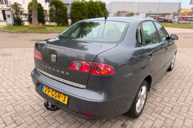 SEAT Cordoba (2008) thumbnail 5