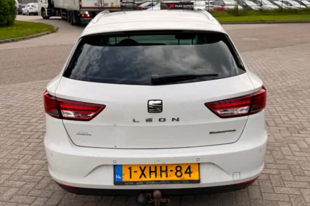 SEAT Leon (2014) thumbnail 5