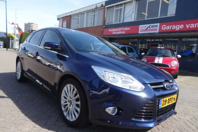 Ford Focus (2012) thumbnail 1