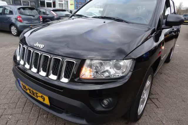 Jeep Compass (2012) thumbnail 6