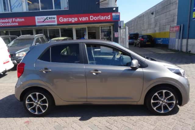 Kia Picanto (2019) thumbnail 2