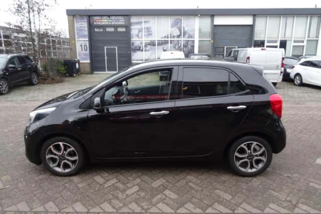 Kia Picanto (2023) thumbnail 6