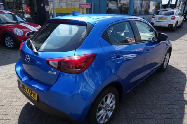 Mazda 2 (2017) thumbnail 3