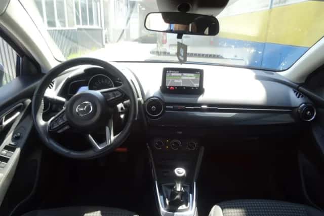 Mazda 2 (2017) thumbnail 5