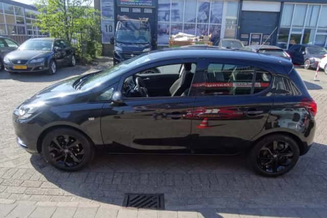 Opel Corsa (2015) thumbnail 4
