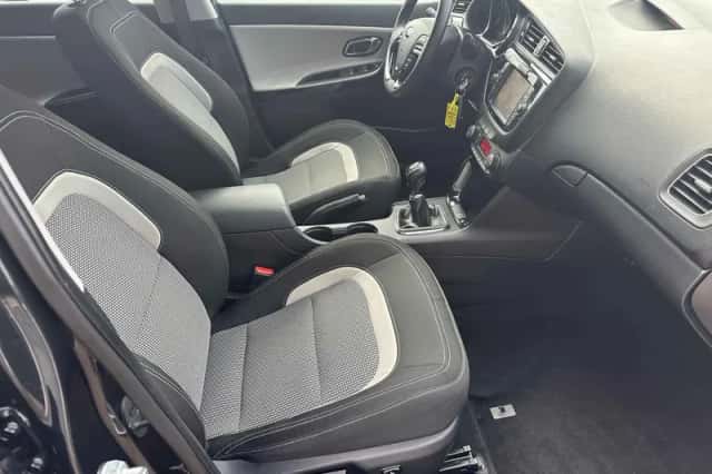 Kia Ceed (2015) thumbnail 5