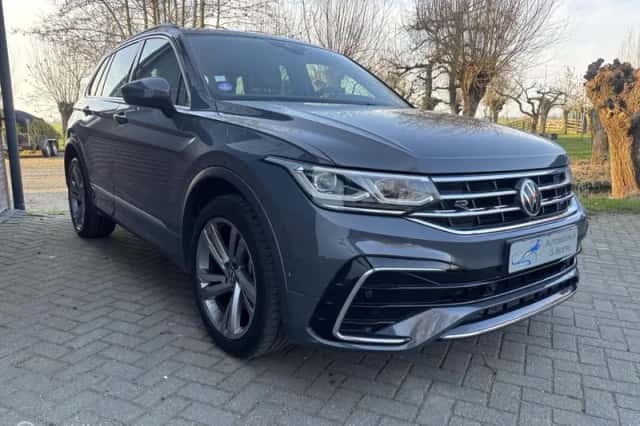 Volkswagen Tiguan (2021) thumbnail 4