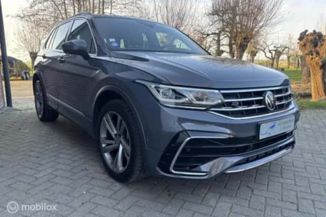 Volkswagen Tiguan (2021) thumbnail 4