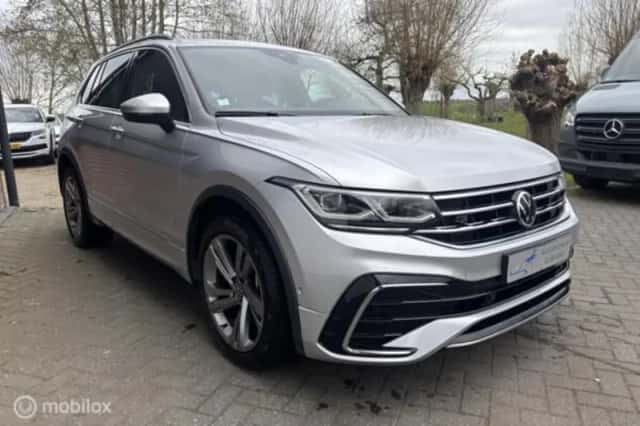 Volkswagen Tiguan (2021) thumbnail 4