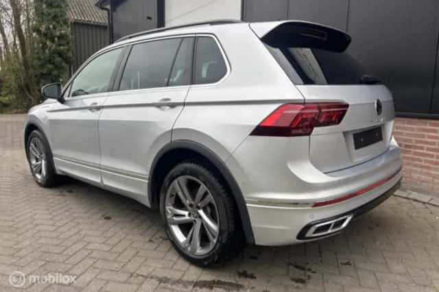 Volkswagen Tiguan (2021) thumbnail 6