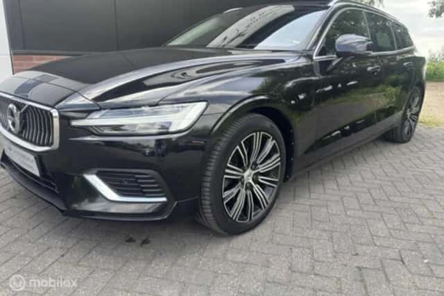 Volvo V60 (2019) thumbnail 6