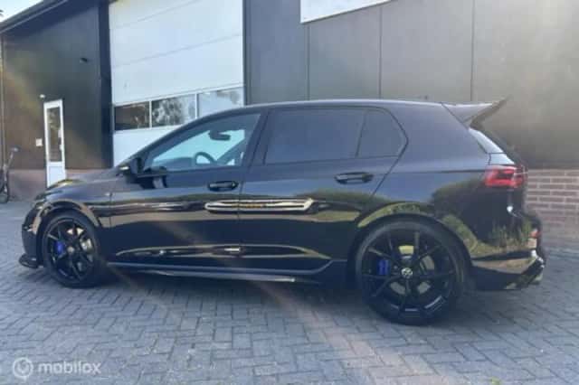 Volkswagen Golf (2022) thumbnail 5