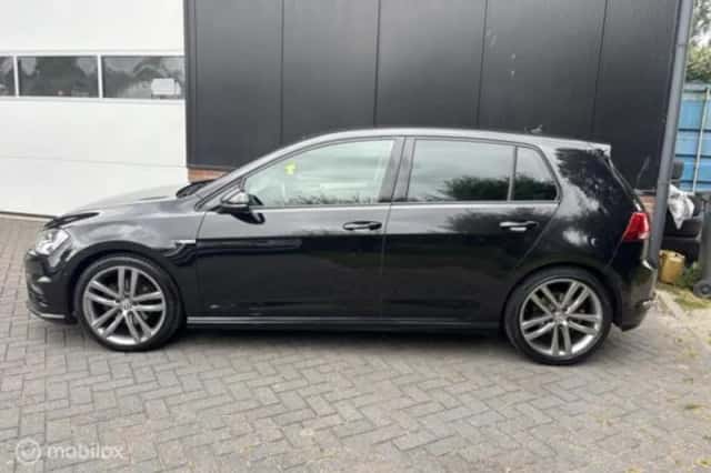Volkswagen Golf (2014) thumbnail 5