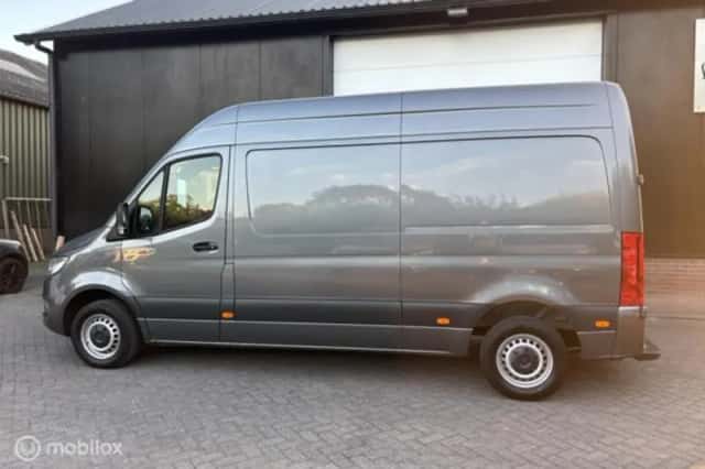 Mercedes-Benz Sprinter (2018) thumbnail 5