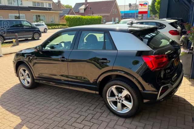Audi Q2 (2021) thumbnail 4