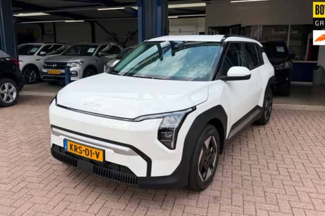 Kia EV3 (2026) thumbnail 2