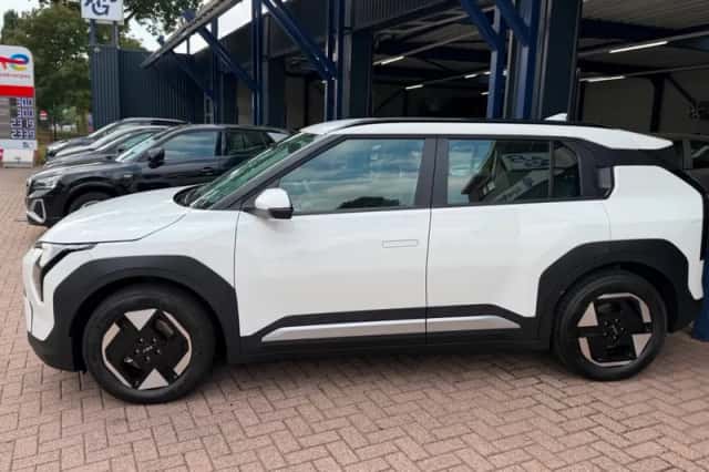 Kia EV3 (2026) thumbnail 3