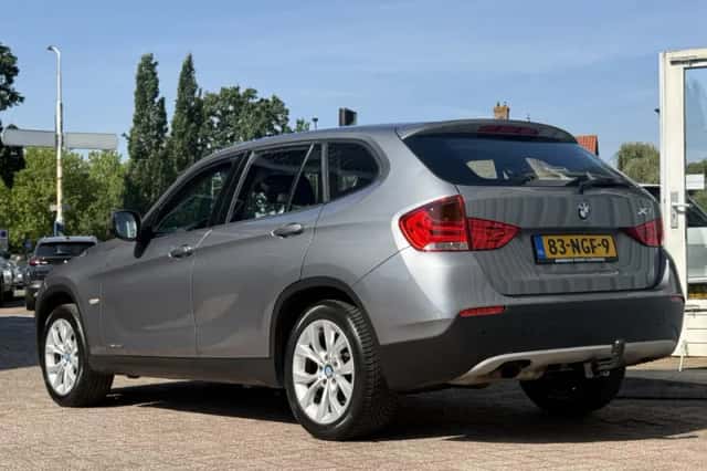 BMW X1 (2010) thumbnail 4