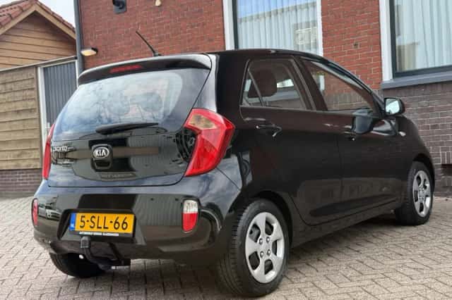 Kia Picanto (2013) thumbnail 5