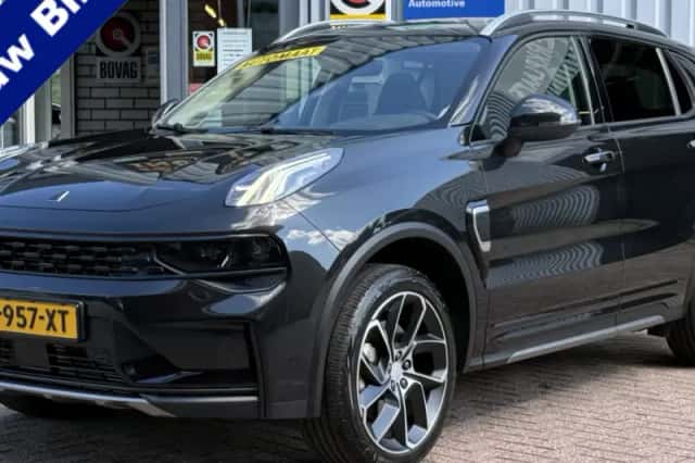 Lynk & Co 01 (2022) thumbnail 1