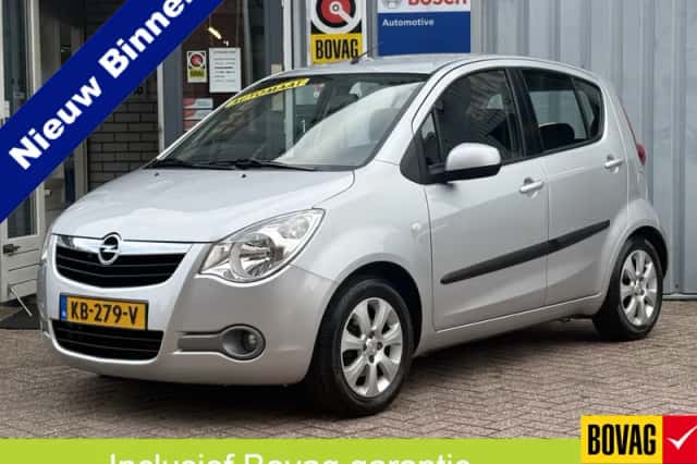 Opel Agila (2011) thumbnail 2