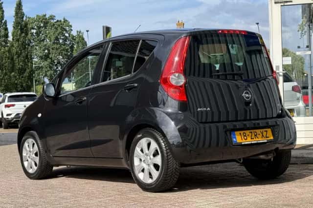 Opel Agila (2008) thumbnail 4
