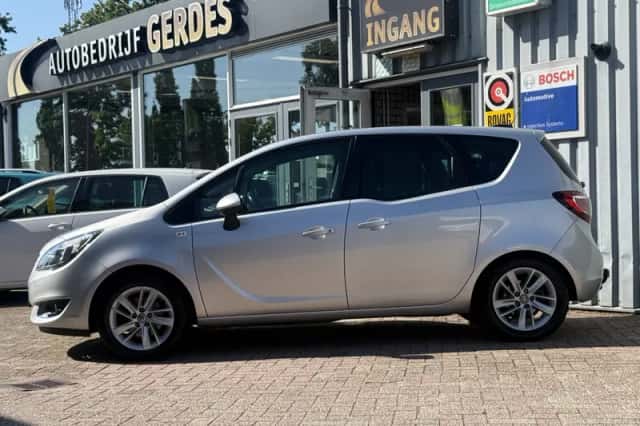 Opel Meriva (2016) thumbnail 3