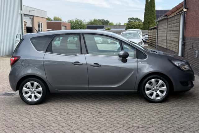 Opel Meriva (2015) thumbnail 6