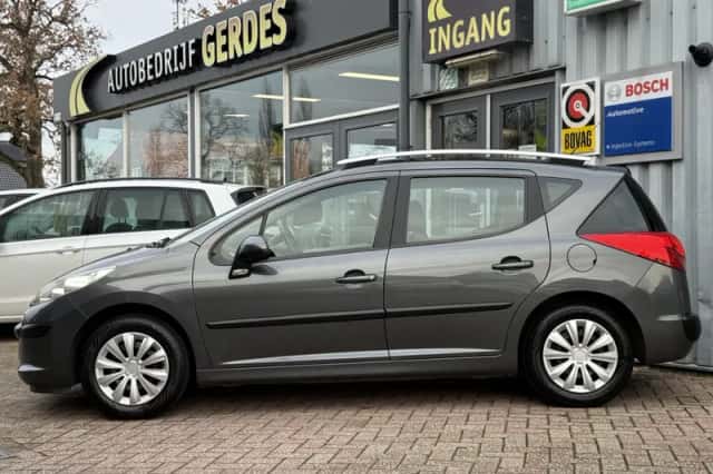 Peugeot 207 (2008) thumbnail 3