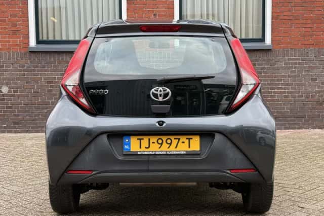 Toyota Aygo (2018) thumbnail 5