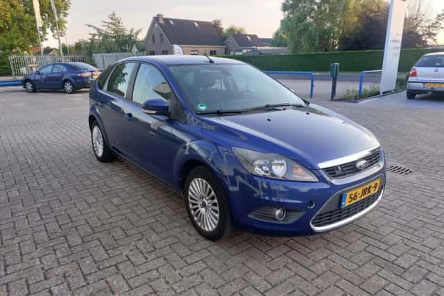 Ford Focus (2009) thumbnail 5