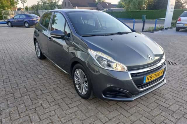 Peugeot 208 (2017) thumbnail 5