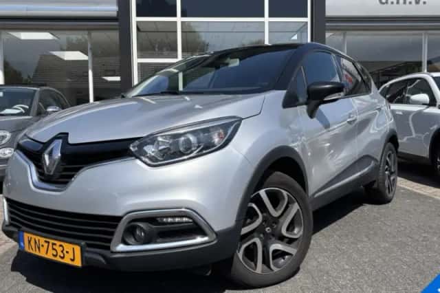 Renault Captur (2016) thumbnail 1