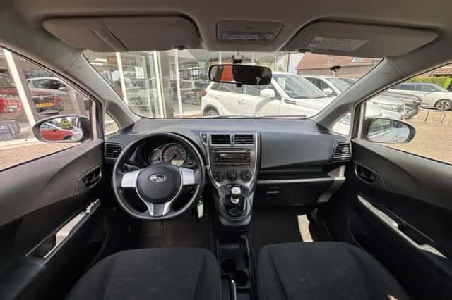 Subaru Trezia (2013) thumbnail 4