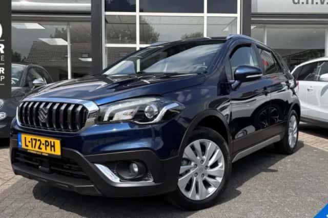 Suzuki S-Cross (2021) thumbnail 1