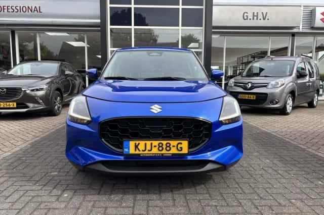 Suzuki Swift (2025) thumbnail 6