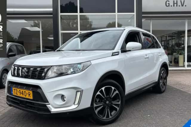 Suzuki Vitara (2018) thumbnail 1